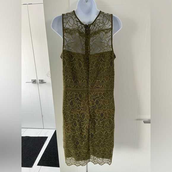 Guess/ Olive green/ Form fitting/ Lace midi dress/ Size US XL - Picture 8 of 17